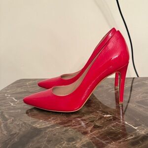 Twin Hearts Red Pumps, Size 40 Size (10)